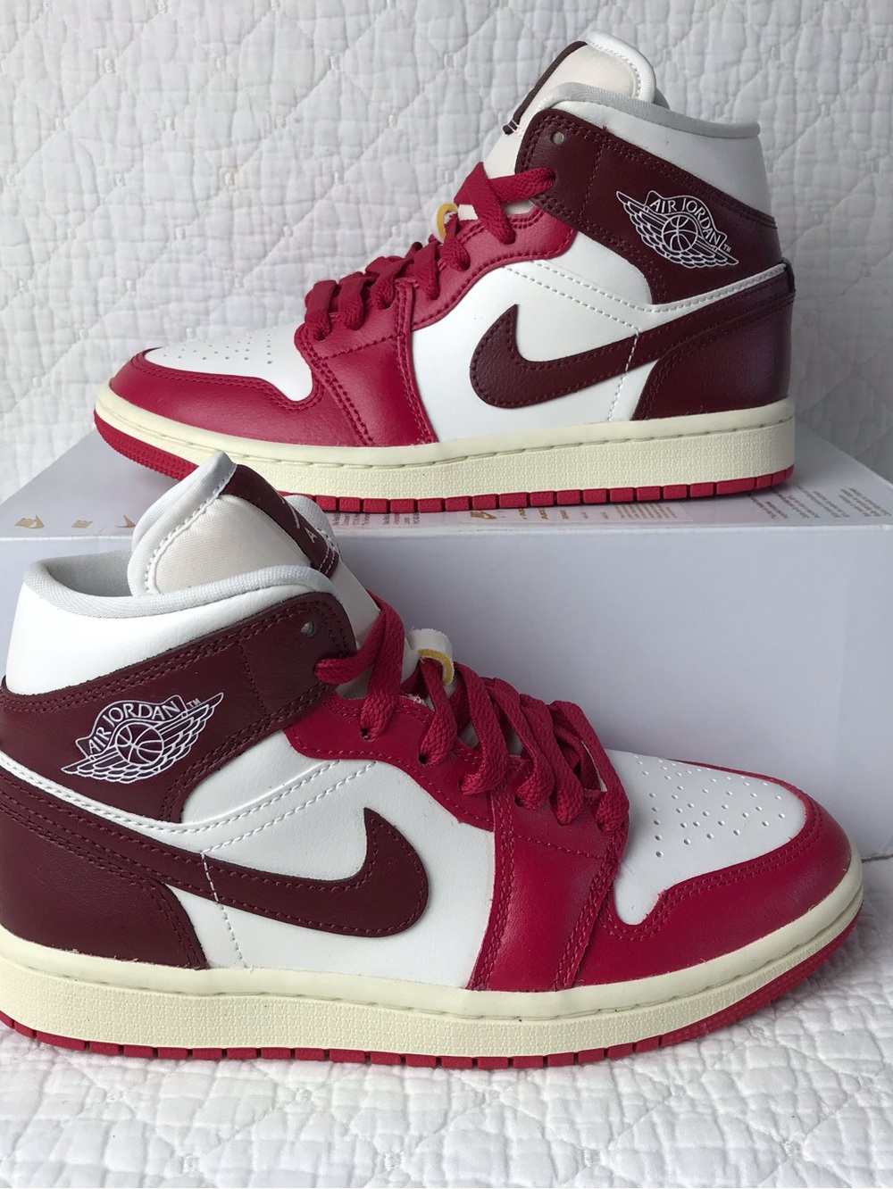 Nike Air Jordan 1 Mid Shoes Women’s SZ 5 Sail Dark Team Red BQ6472-119